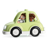 لگو DUPLO 10986 - خانه خانوادگی با فیگورها و ویلچر متحرک.