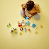 لگو DUPLO 10986 - خانه خانوادگی با فیگورها و ویلچر متحرک.